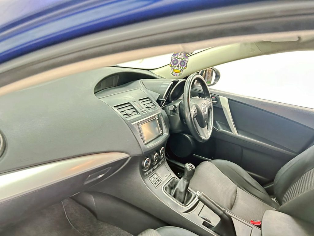 Mazda 3 1.6 Venture Hatchback Euro 5 10 White #16