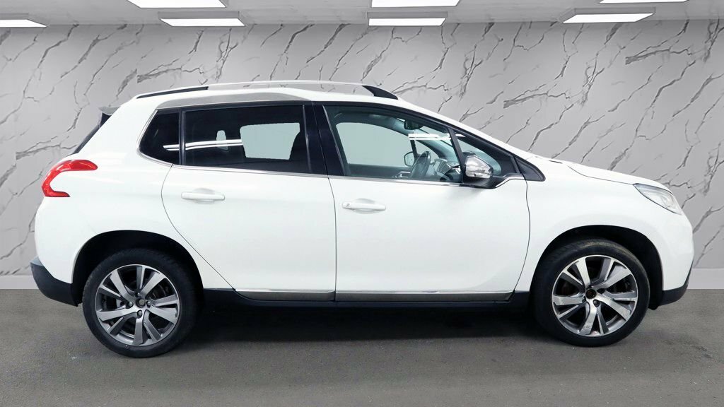 Peugeot 2008 1.2L Allure White #5