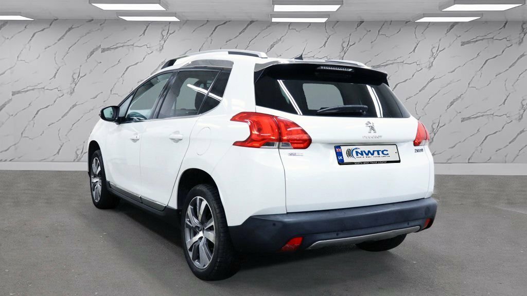 Peugeot 2008 1.2L Allure White #3