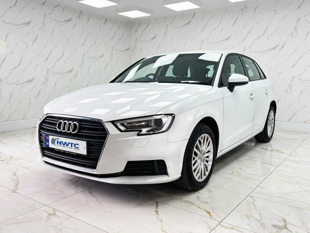 Audi A3 1.6L Se Technik White #4