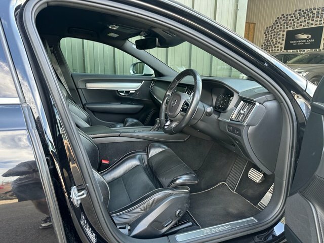 Volvo V90 Volvo Estate 2.0 T4 Momentum Geartronic Blue #15