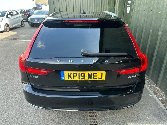 Volvo V90 Volvo Estate 2.0 T4 Momentum Geartronic Blue #8