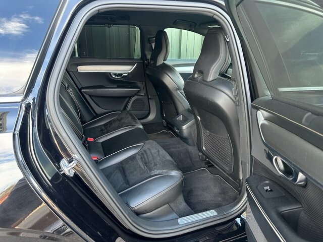 Volvo V90 Volvo Estate 2.0 T4 Momentum Geartronic Blue #19