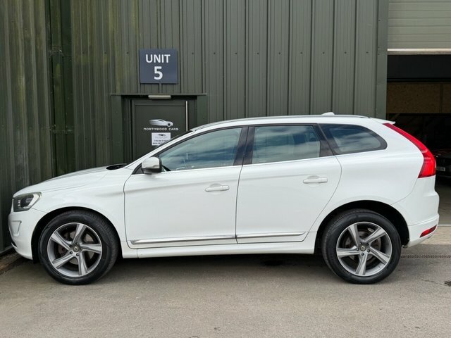Volvo XC60 2.4 D5 Se Lux Nav Suv Geartronic Awd Eu WG14BXH White #6
