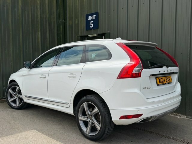 Volvo XC60 2.4 D5 Se Lux Nav Suv Geartronic Awd Eu WG14BXH White #2
