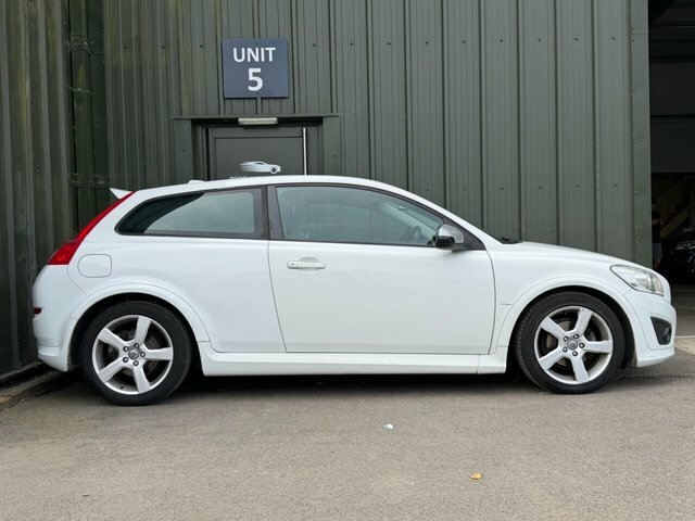 Volvo C30 2.0 R-design Sports Coupe Euro 5 White #3