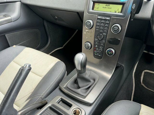 Volvo C30 2.0 D3 Se Lux Geartronic Silver #23