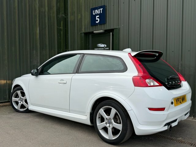 Volvo C30 2.0 R-design Sports Coupe Euro 5 White #2