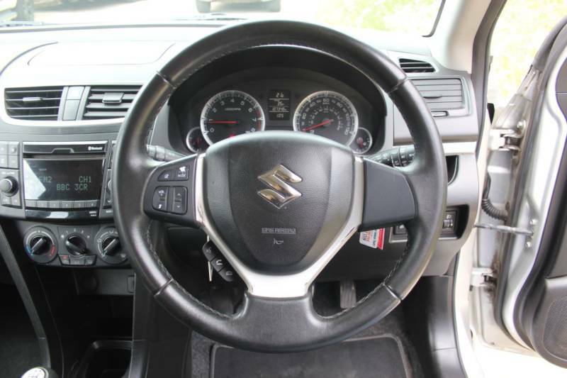 Suzuki Swift 1.2 Sz3 4X4 - 2013 63 Silver #3