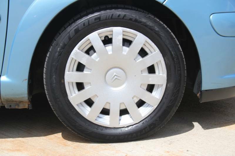 Citroen C3 Hatchback 1.4 Silver #12