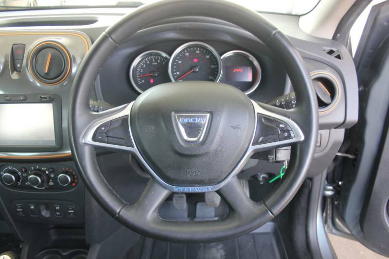 Dacia Logan Stepway 0.9 Tce Se Summit - 2017 67 Grey #3