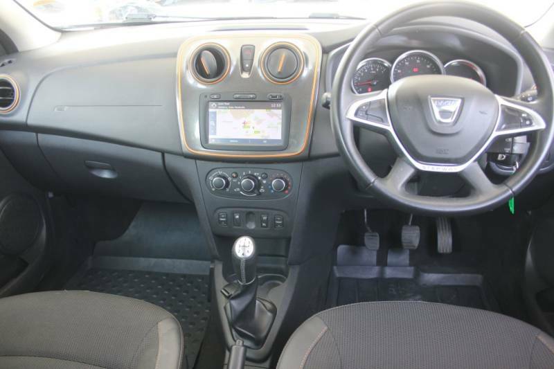 Dacia Logan Stepway 0.9 Tce Se Summit - 2017 67 Grey #2
