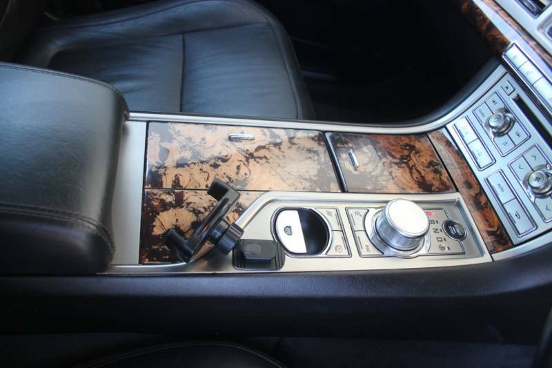 Jaguar XF 3.0D V6 Luxury Saloon Euro 5 240 Black #7
