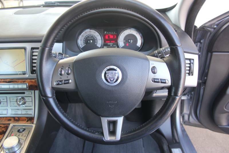 Jaguar XF 3.0D V6 Luxury Grey #3