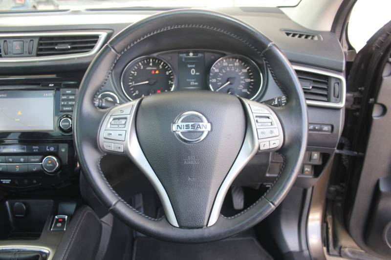 Nissan Qashqai 1.2 Dig-t Acenta Premium Brown #3