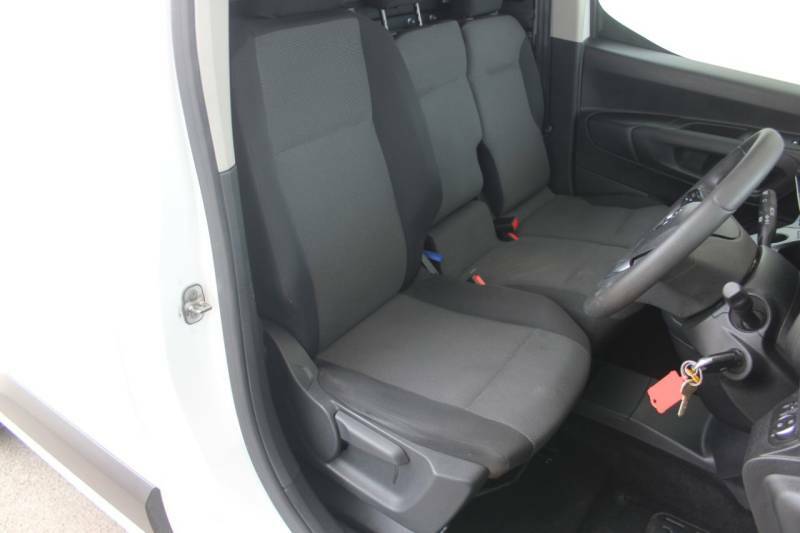 Vauxhall Combo 1.5 L1h1 2300 Sportive 101 Bhp Electronic Cruise C White #7