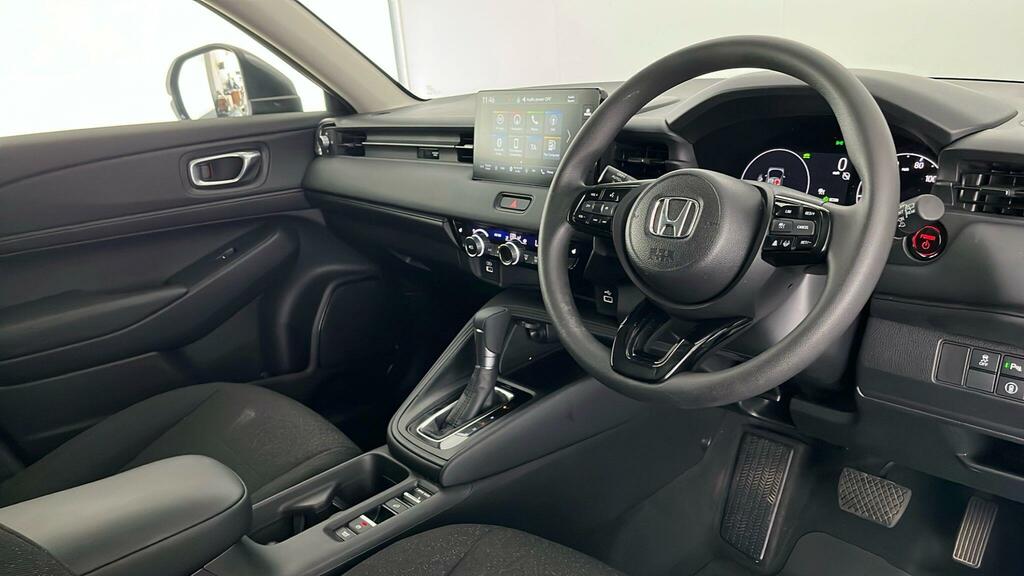 Honda Hr-V Advance White #19