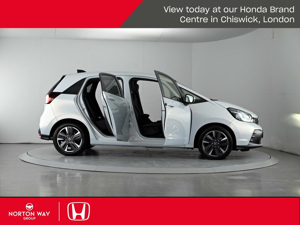 Honda Jazz Advance I-mmd Cvt Blue #10