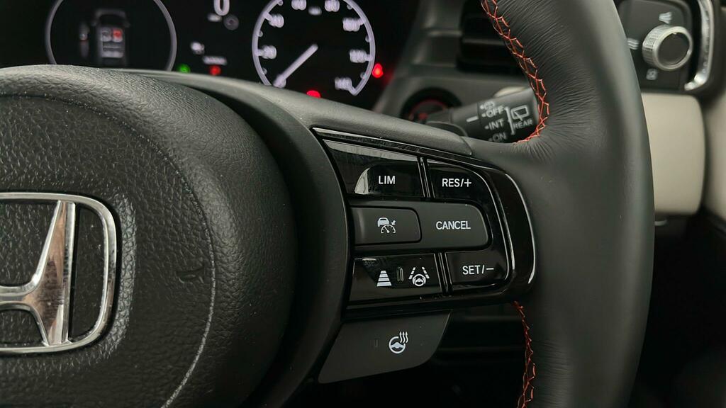 Honda Hr-V Elegance I-mmd Cvt Green #20