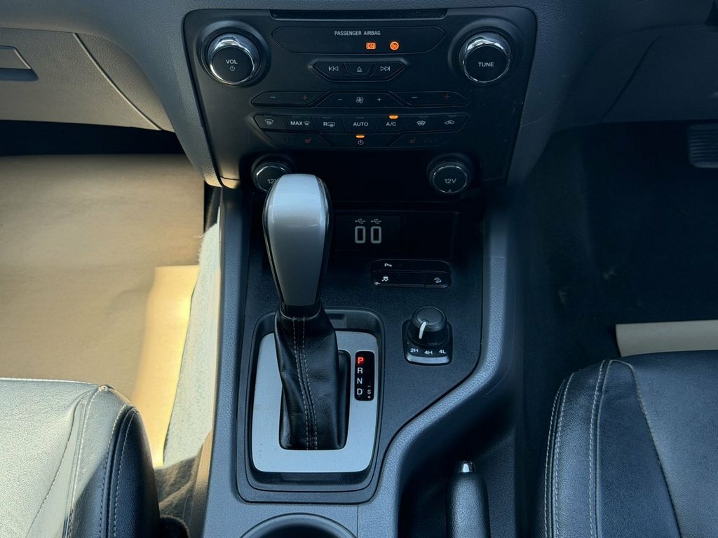 Ford Ranger  White #17