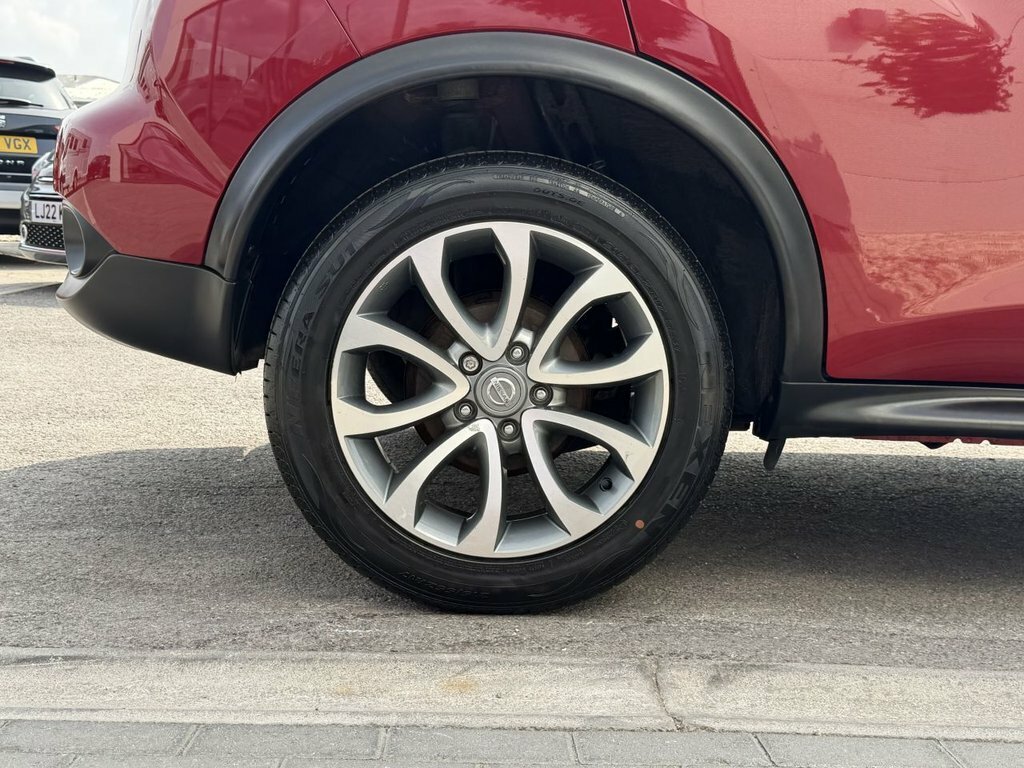 Nissan Juke 1L Tekna Red #3