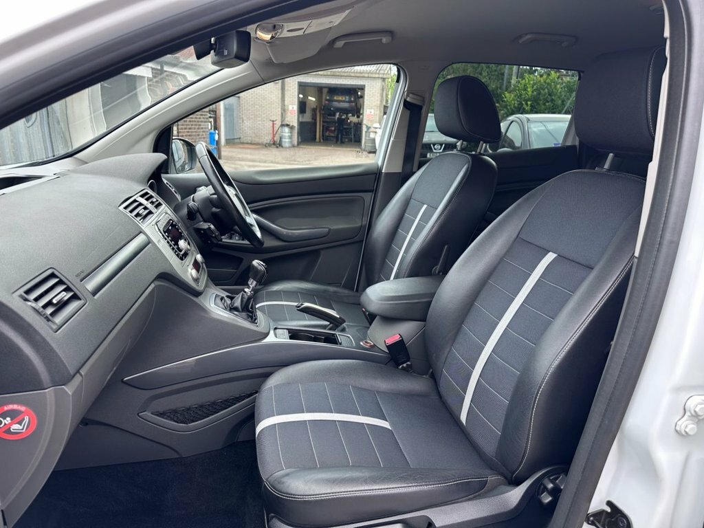 Ford Kuga Kuga Titanium Tdci 140 Black #15