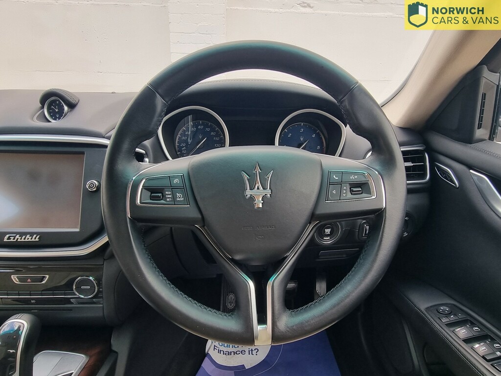 Maserati Ghibli 3L Null Black #19