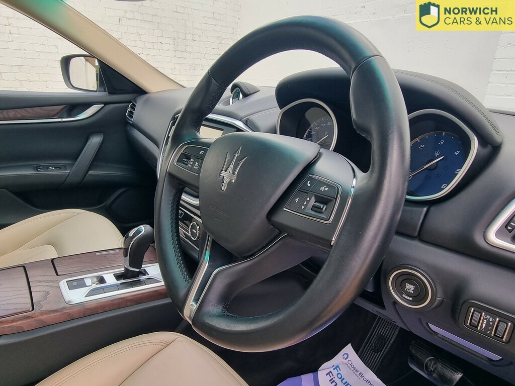 Maserati Ghibli 3L Null Black #18