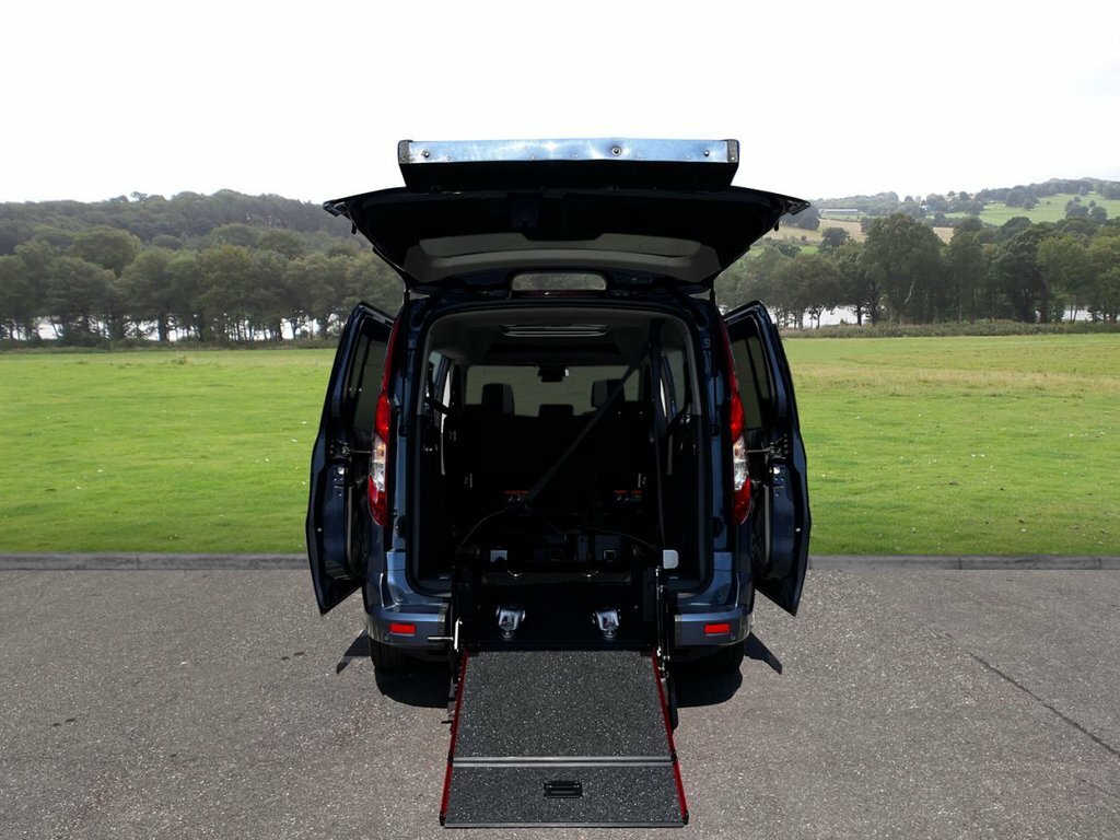Ford Grand Tourneo Connect 1.5L Titanium Blue #3