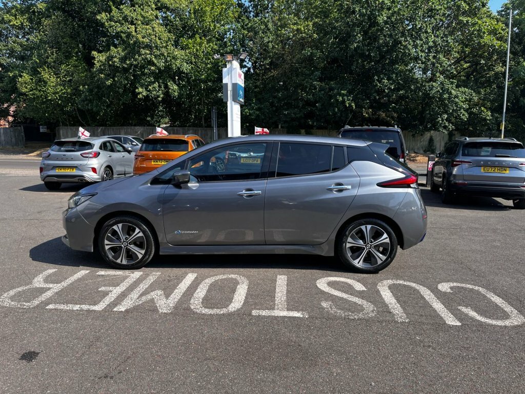 Nissan Leaf Hatchback Grey