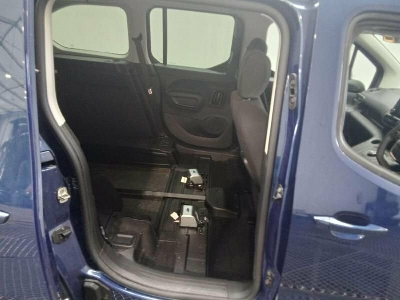 Peugeot Rifter 1.5L Allure Blue #2