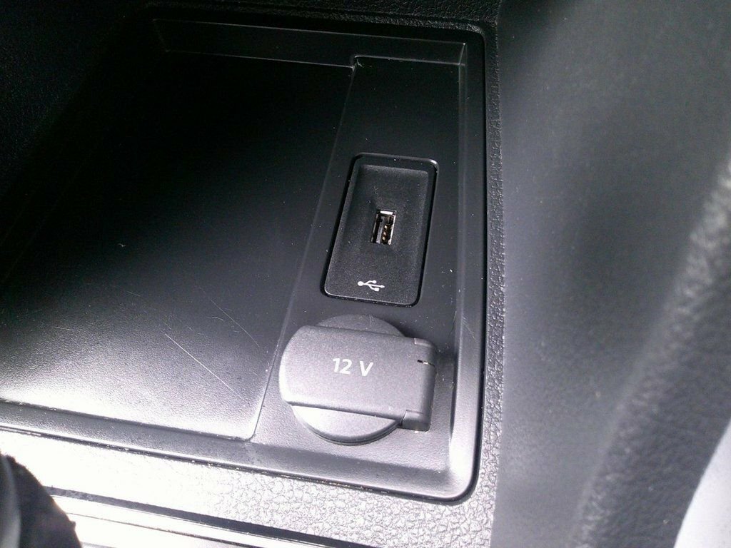 Volkswagen Caddy Maxi Life 2L C20 Maxi Blue #18