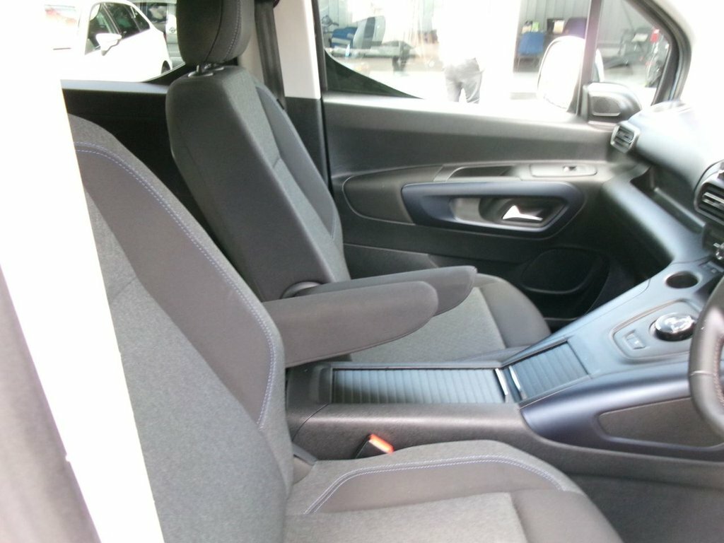 Peugeot Rifter Mpv Blue #6