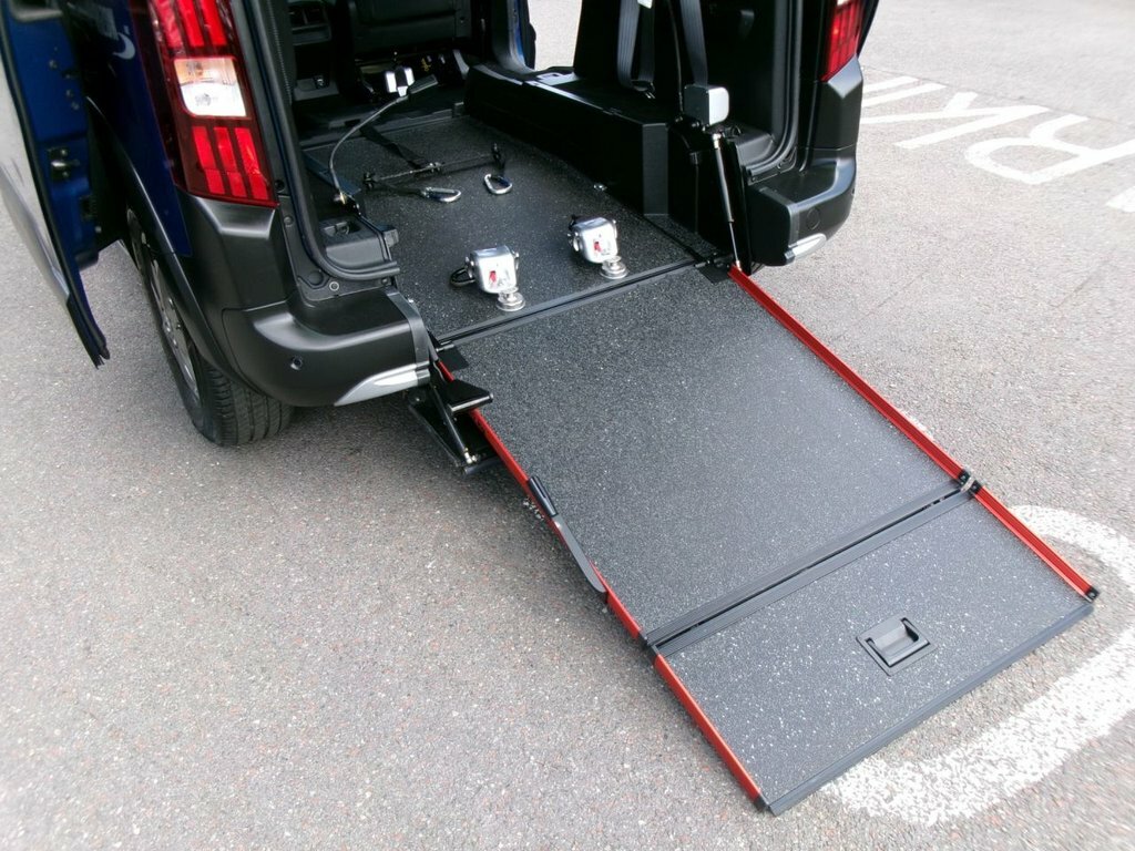 Peugeot Rifter Mpv Blue