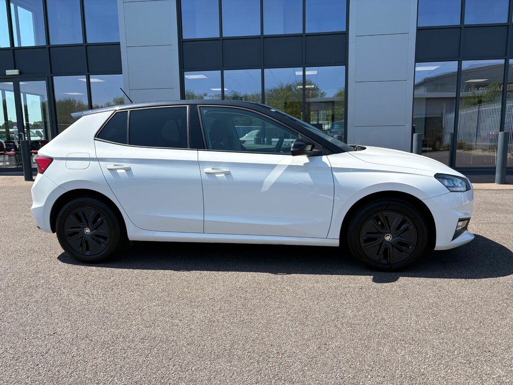 Skoda Fabia 1.0 Tsi Colour Edition AU72WNM White #3