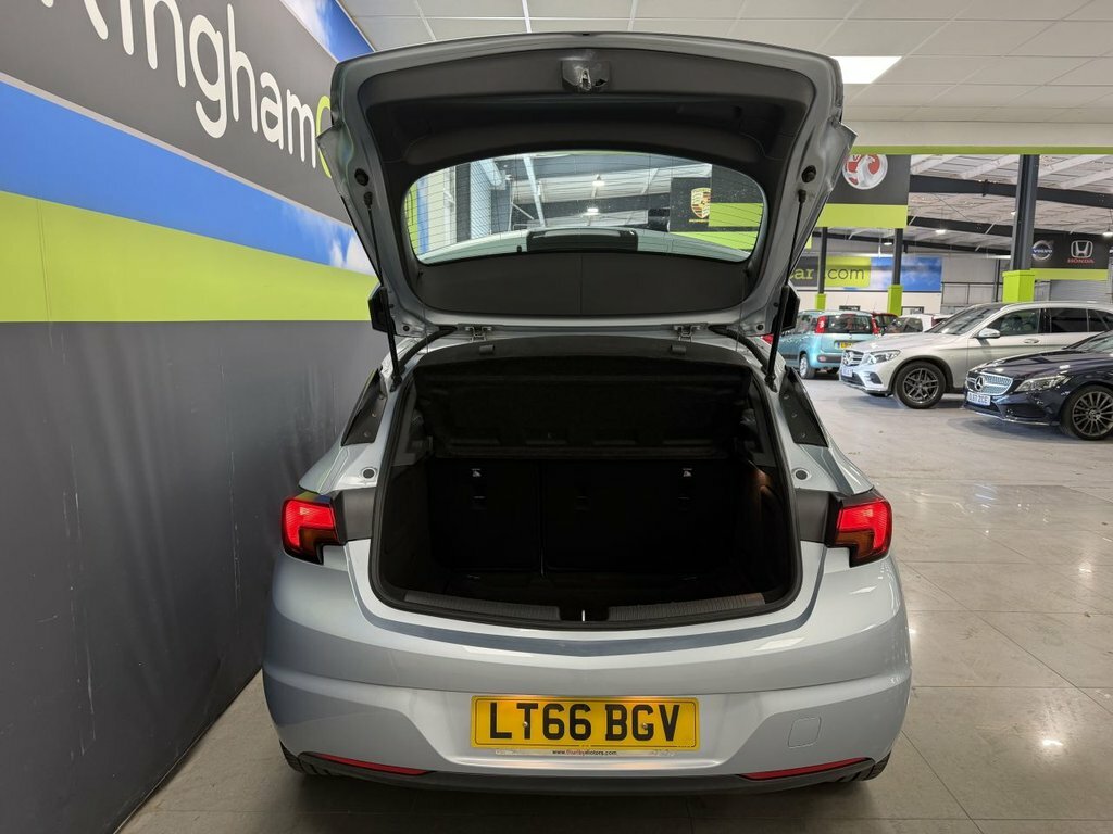 Vauxhall Astra 1.4L Sri Nav LT66BGV Silver #6