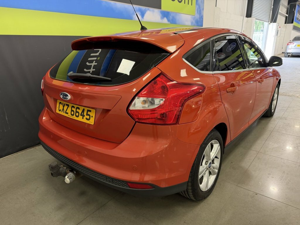 Ford Focus 1.6L Zetec Red #3