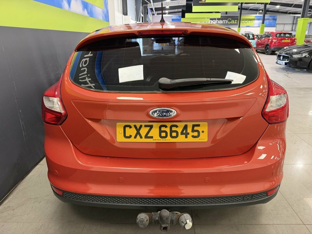 Ford Focus 1.6L Zetec Red #4