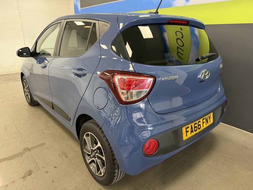 Hyundai I10 1.0 Se White #8