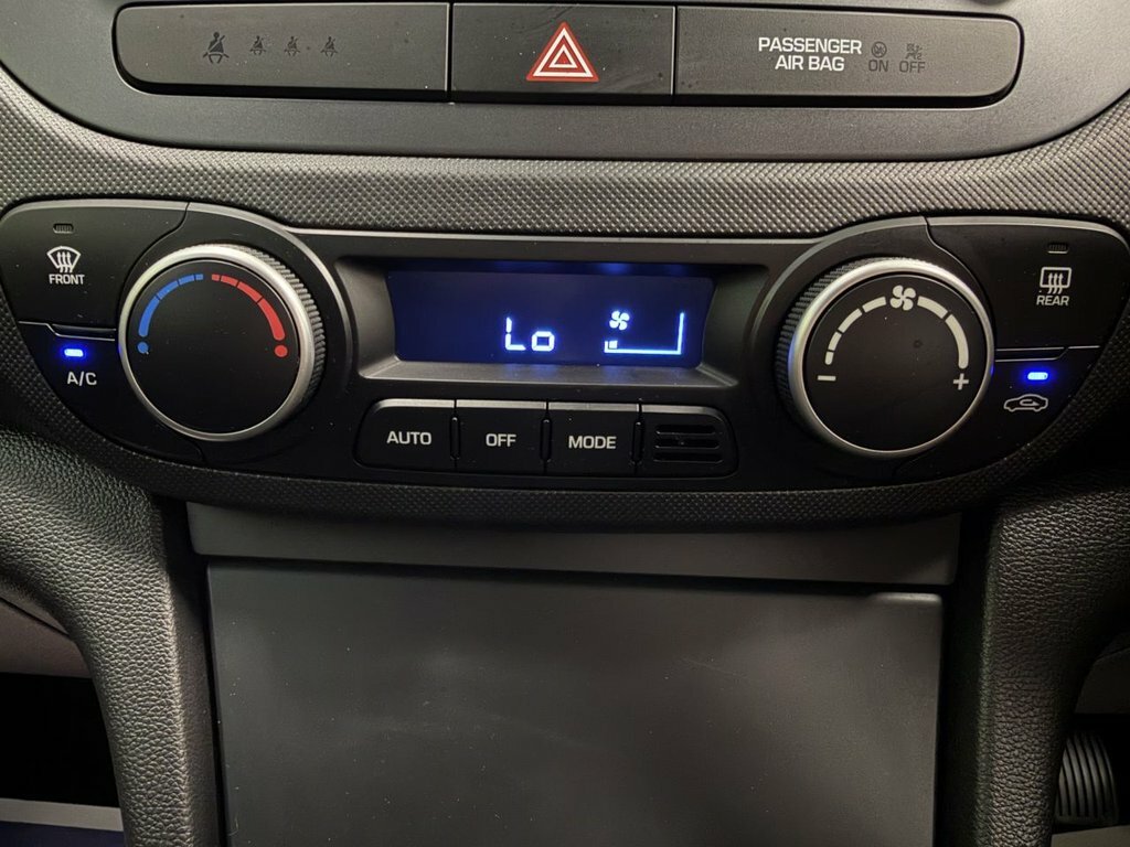 Hyundai I10 1.0 Se White #24