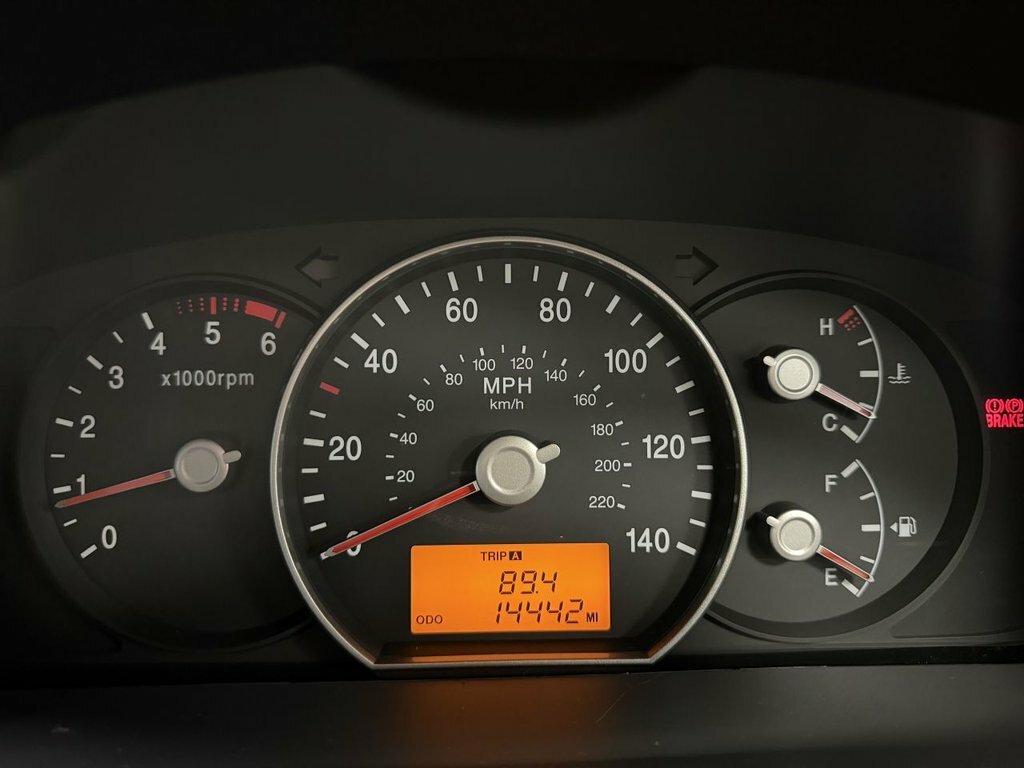 Kia Carens S 5Str Silver #18