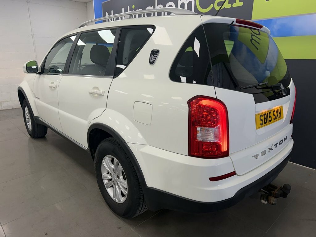 SsangYong Rexton 2L Sx White #5