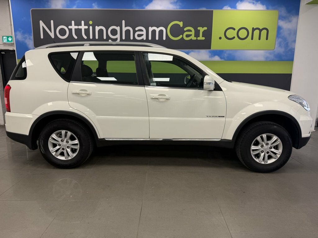 SsangYong Rexton 2L Sx White #2