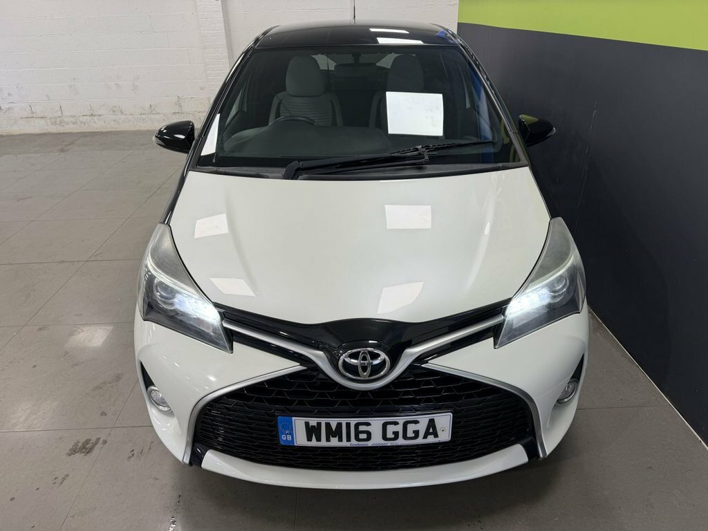 Toyota Yaris Active Blue #11