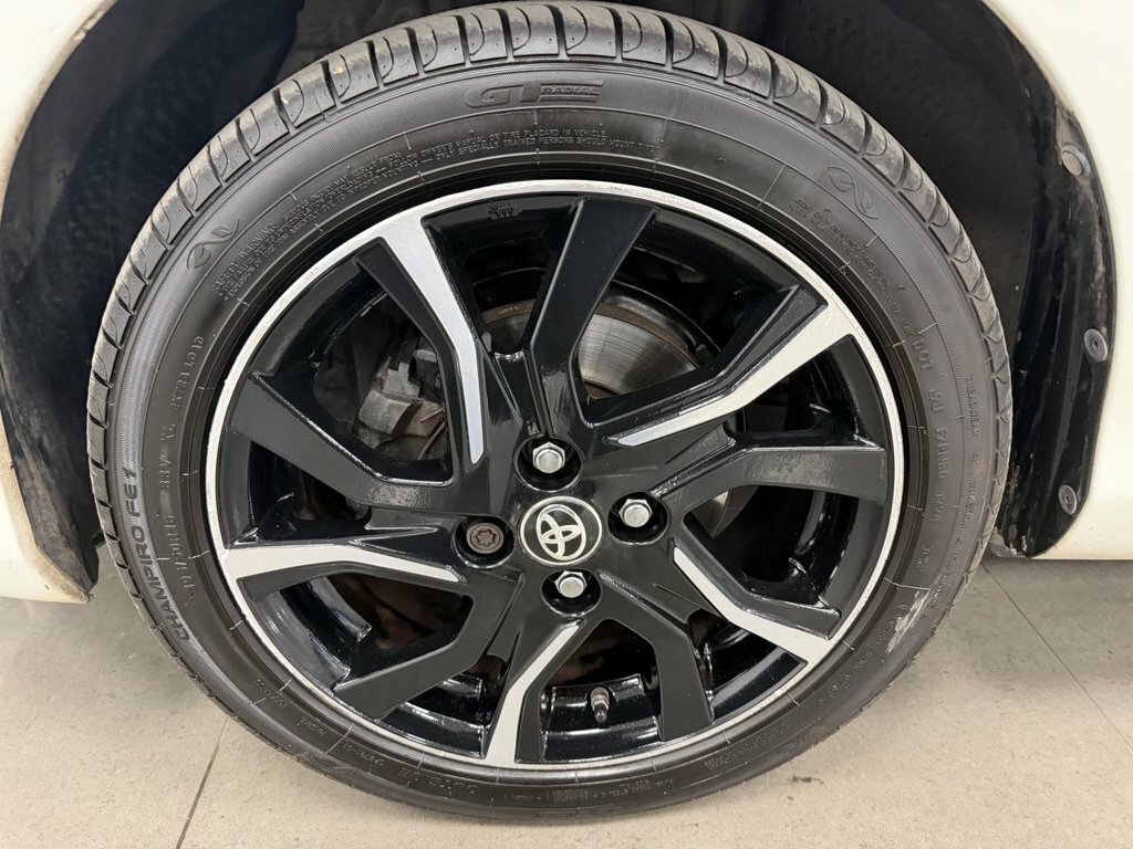 Toyota Yaris Active Blue #38