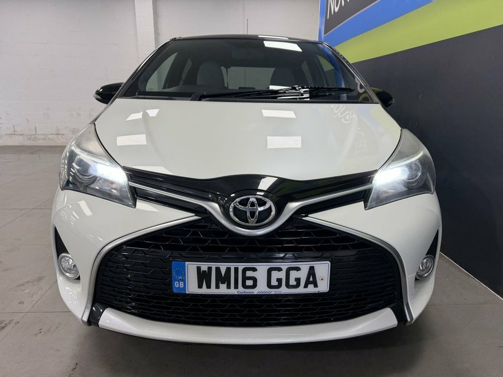 Toyota Yaris Active Blue #12
