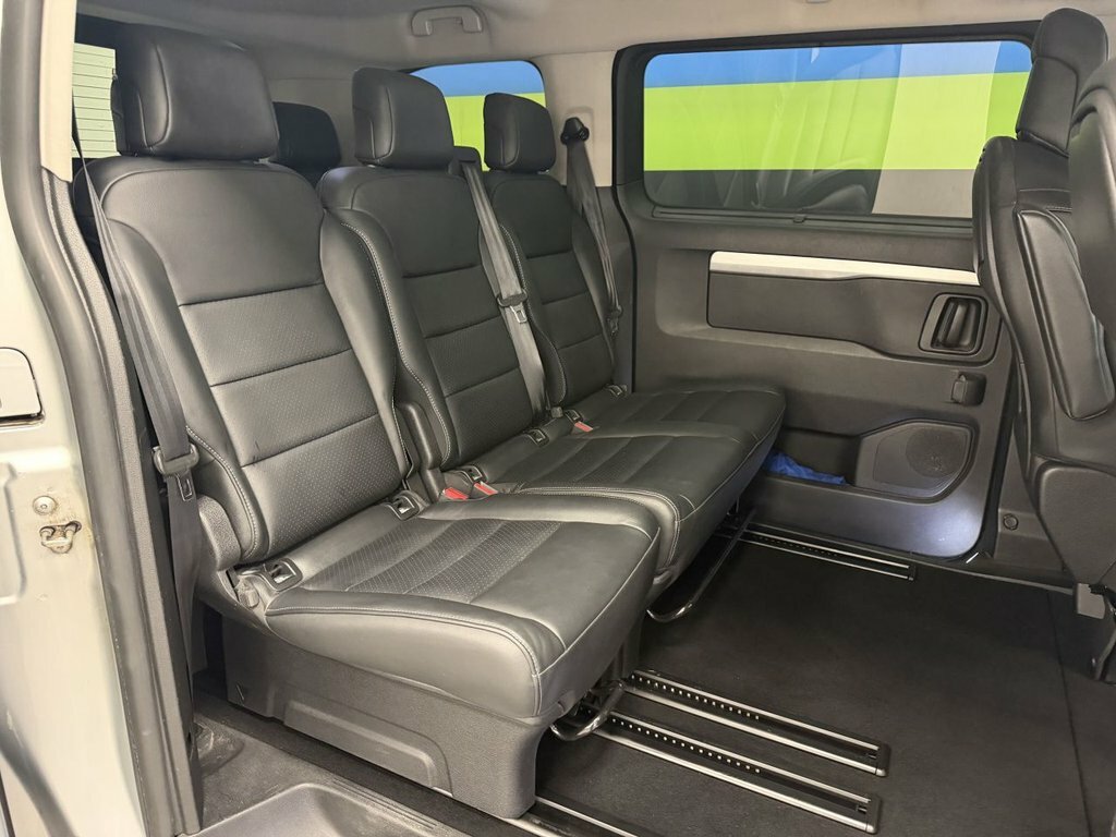Peugeot Traveller Active Black #37
