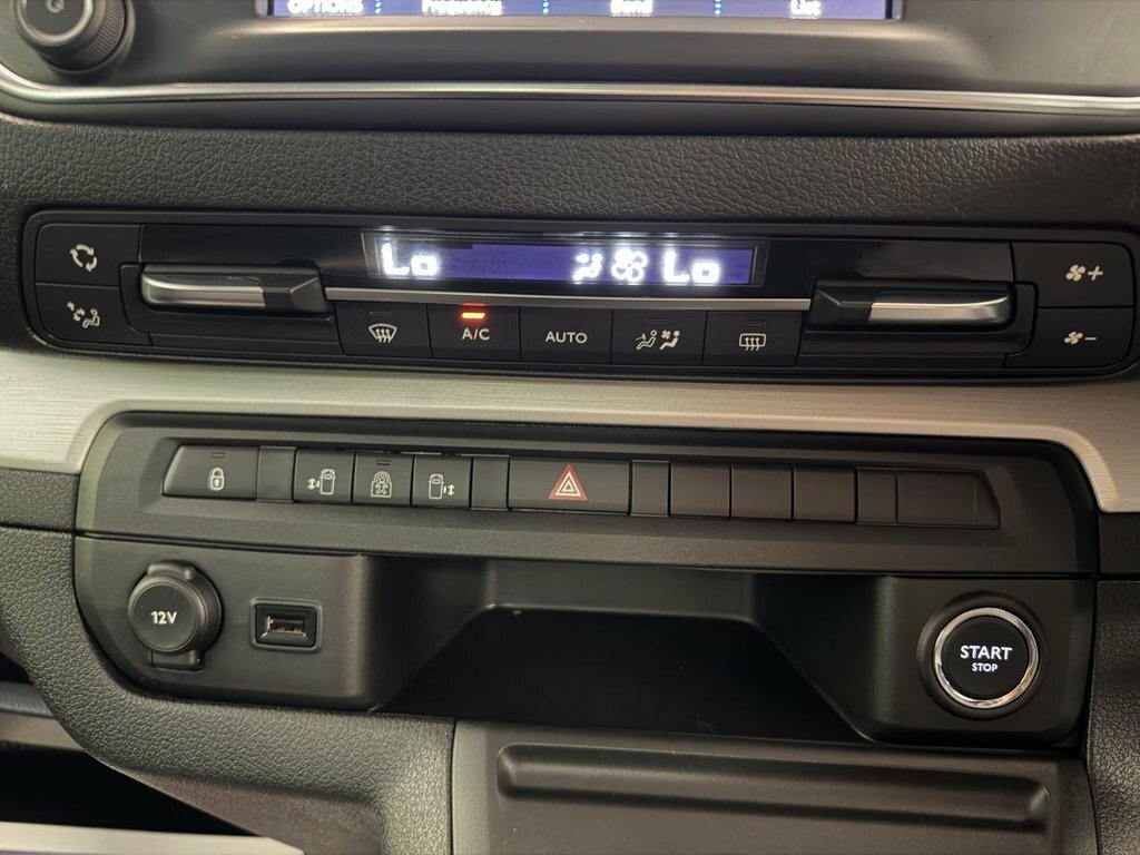 Peugeot Traveller Active Black #25