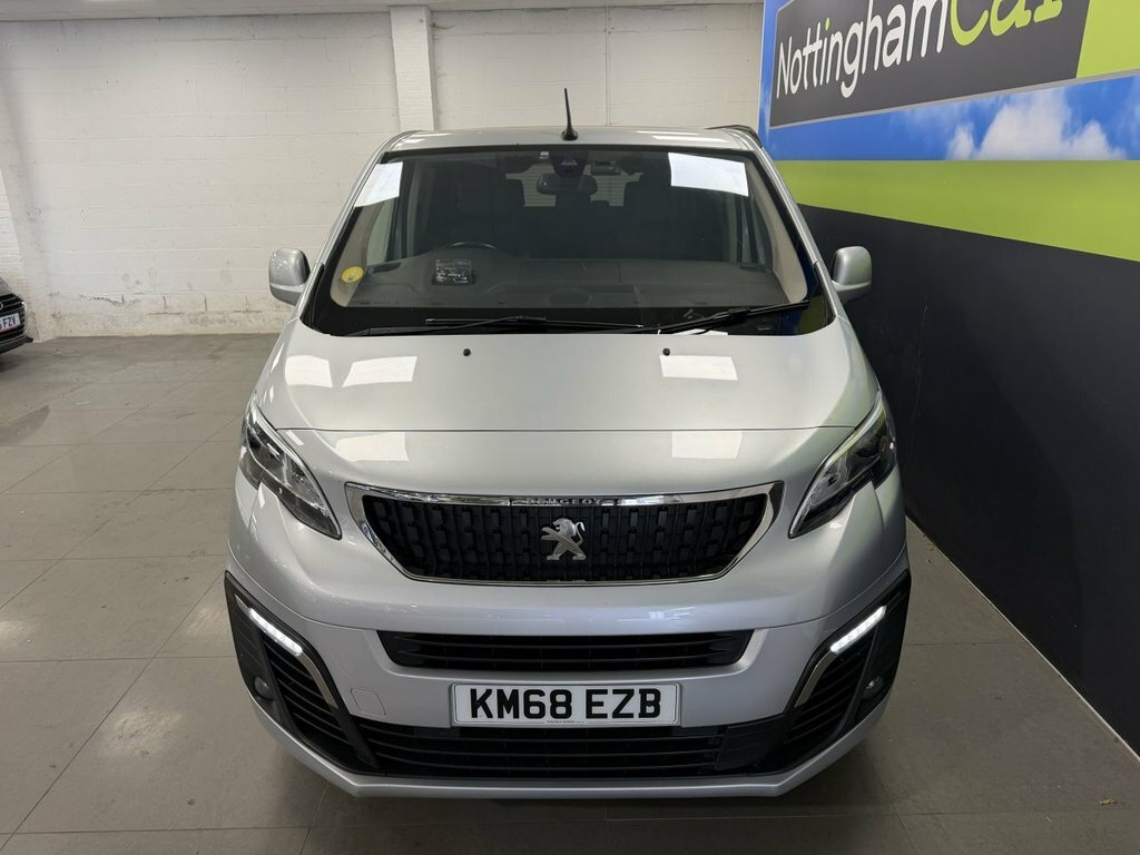 Peugeot Traveller Active Black #12