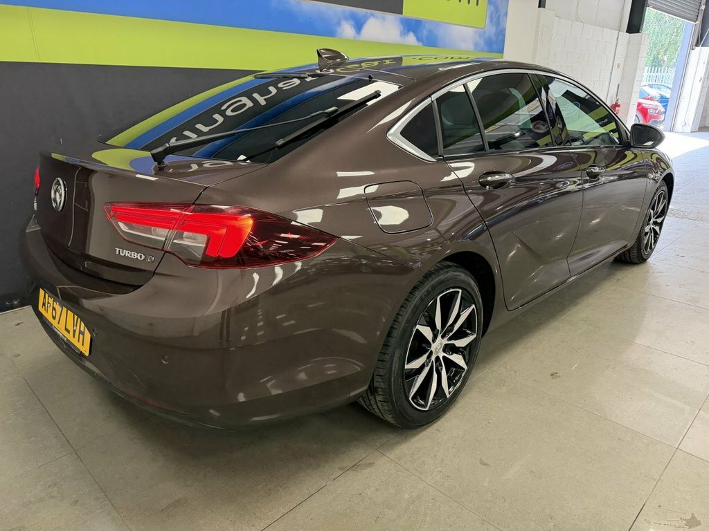 Vauxhall Insignia 2L Elite Nav Brown #3